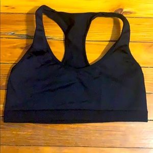 Black sports bra
